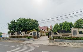 Reddoorz Syariah @ Mora Garden Bungo